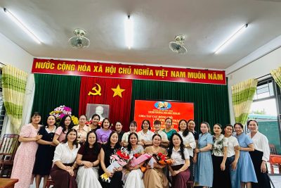 CHI BỘ TRƯỜNG TIỂU HỌC TỊNH HÀ TỔ CHỨC BUỔI GẶP MẶT CHIA TAY GIÁO VIÊN NGHỈ HƯU THEO CHẾ ĐỘ VÀ CHUYỂN SINH HOẠT ĐẢNG